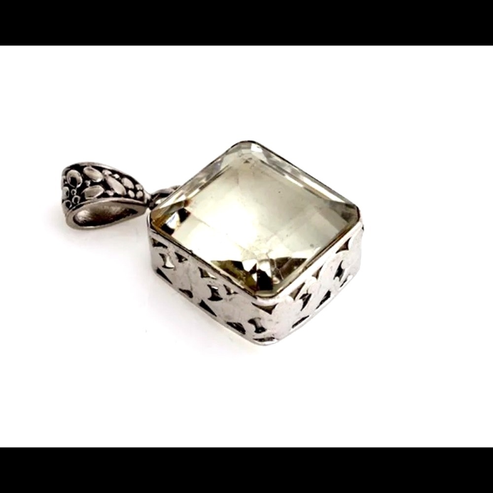 20 CT Quartz pendant in sterling  silverDESIGNER SEBASTIAN